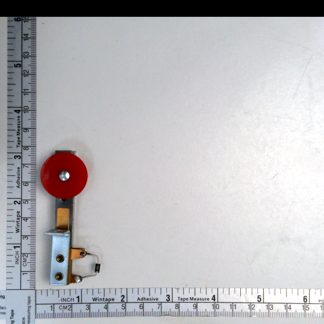 ROUND STAND UP TARGET - RED   A-9618