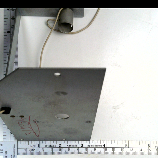 BEACON PLATE & LAMP ASS   B-10934
